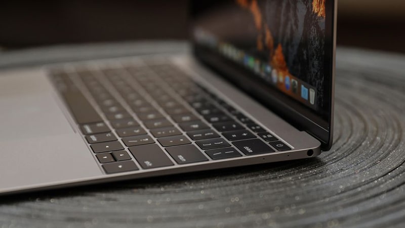 вторая осенняя презентация Apple - MacBook Pro 2018